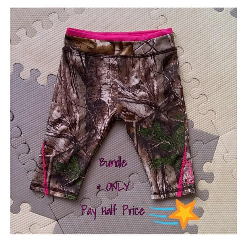 🌈🌠Hot Pink/Camo Cabela's Capri Pants